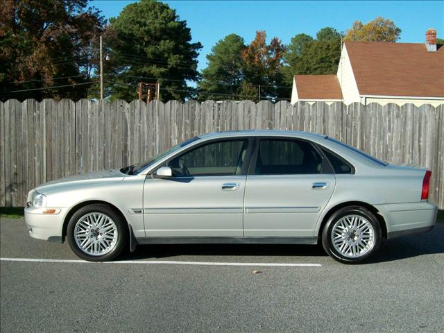 2004 Volvo S80 4WD 4dr Sport