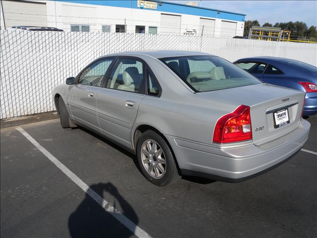 2004 Volvo S80 4WD 4dr Sport