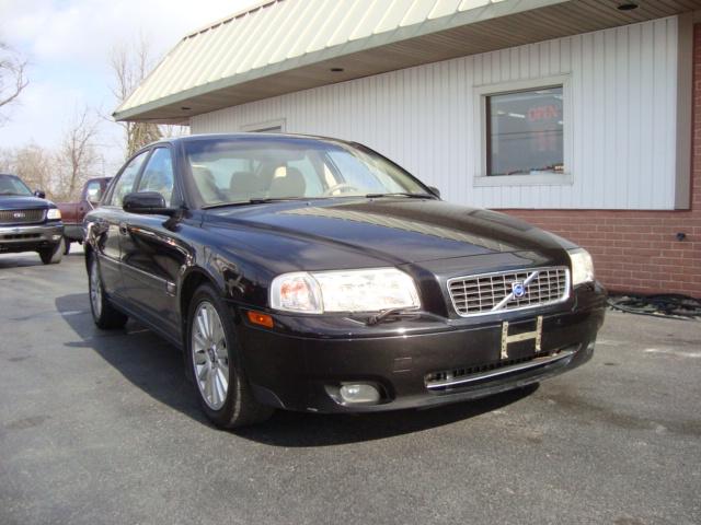 2004 Volvo S80 LE 4x4 SUV