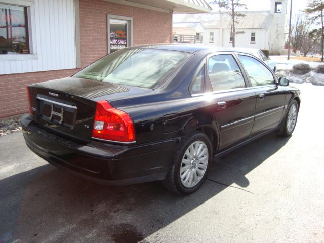 2004 Volvo S80 LE 4x4 SUV