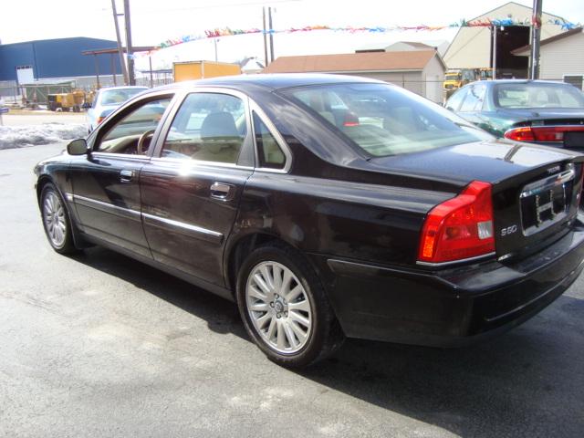 2004 Volvo S80 LE 4x4 SUV