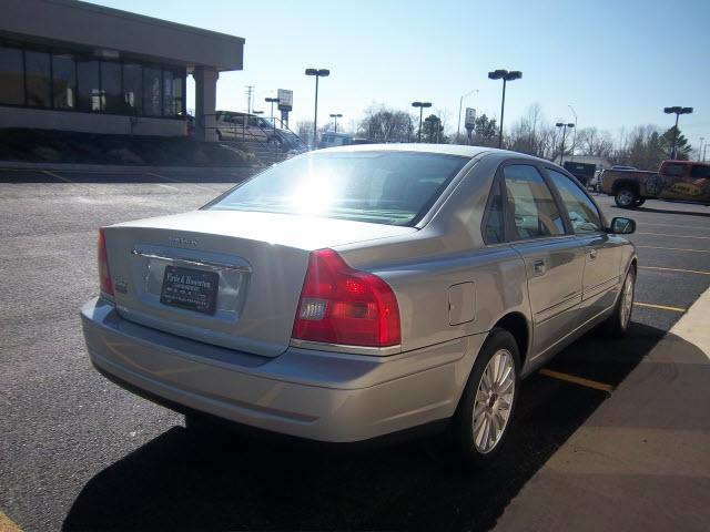 2004 Volvo S80 Unknown