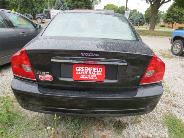 2004 Volvo S80 LE 4x4 SUV