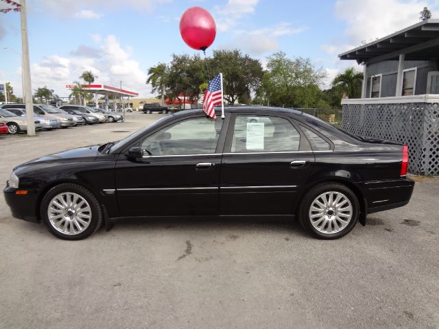 2004 Volvo S80 LE 4x4 SUV