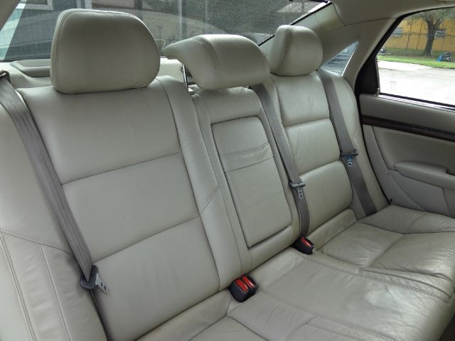 2004 Volvo S80 LE 4x4 SUV