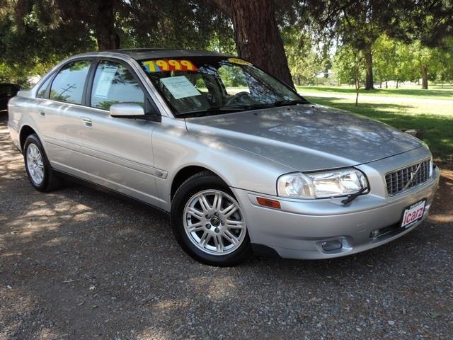 2005 Volvo S80 4WD 4dr Sport