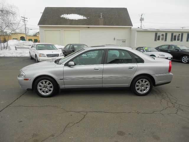 2005 Volvo S80 Sport 4x4 SUV