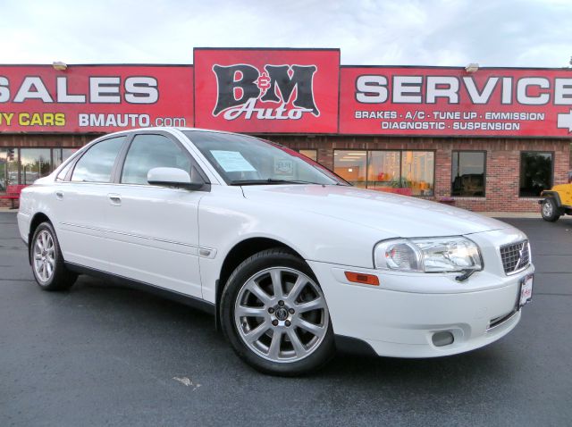 2005 Volvo S80 Sport 4x4 SUV