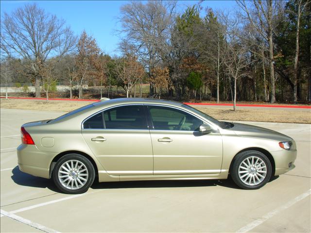 2007 Volvo S80 Unknown