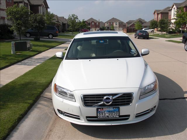 2010 Volvo S80 Unknown