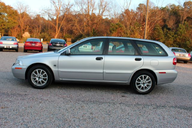 2004 Volvo V40 SW2