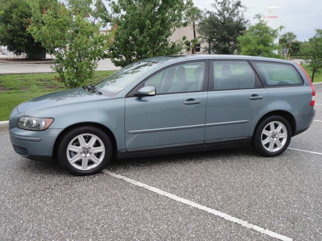 2005 Volvo V50 4X4 ED. Bauer EL