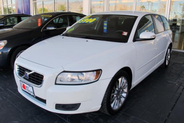 2010 Volvo V50 4X4 ED. Bauer EL