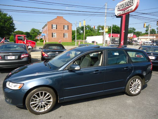 2010 Volvo V50 4X4 ED. Bauer EL