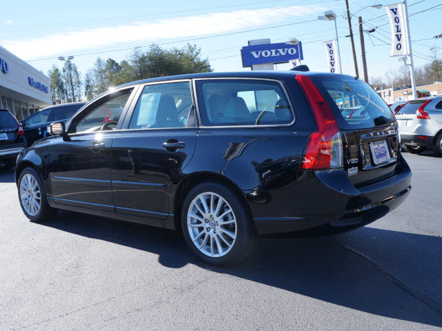 2010 Volvo V50 4X4 ED. Bauer EL