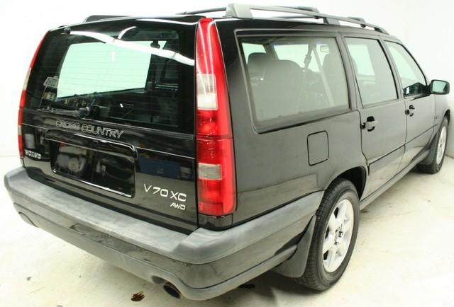 1998 Volvo V70 LE 4D Passenger Van