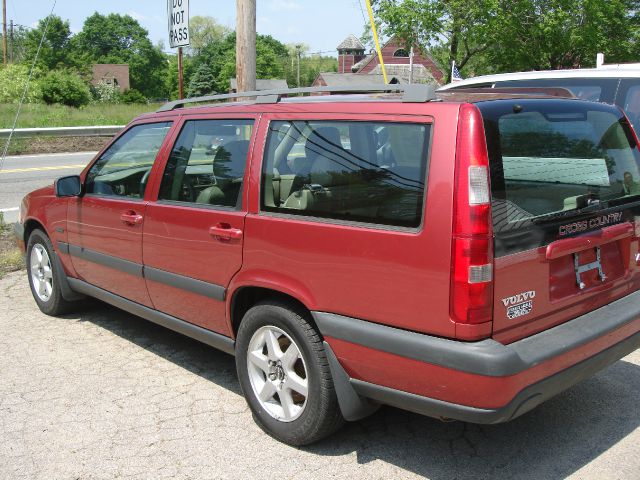 1998 Volvo V70 EX - DUAL Power Doors