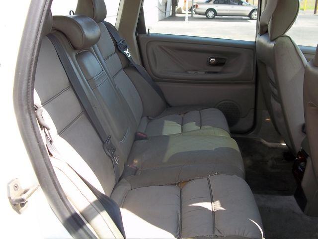 1998 Volvo V70 EX - DUAL Power Doors