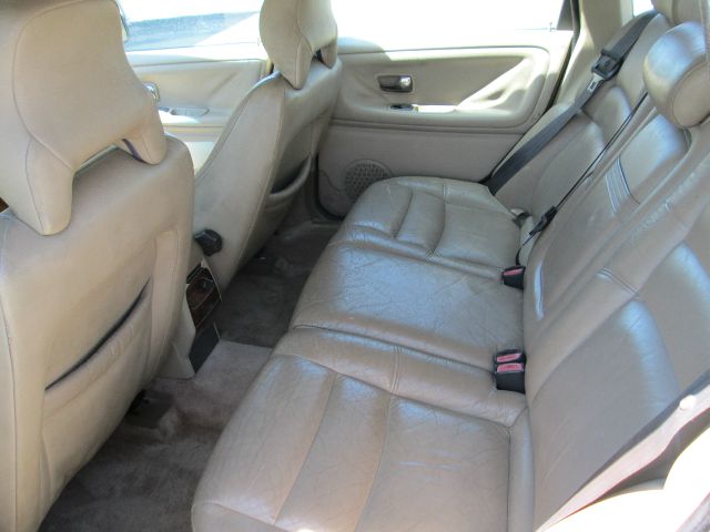 1998 Volvo V70 EX - DUAL Power Doors