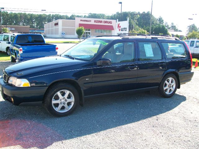 1999 Volvo V70 EX - DUAL Power Doors