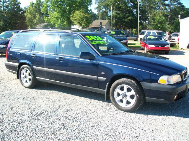 1999 Volvo V70 EX - DUAL Power Doors