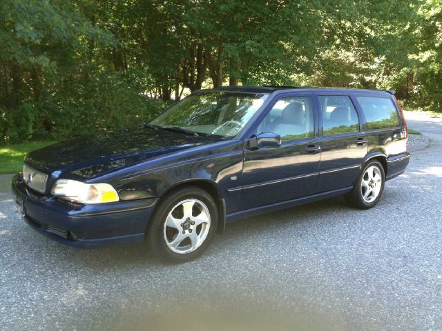 1999 Volvo V70 4X4 ED. Bauer EL