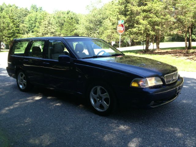 1999 Volvo V70 4X4 ED. Bauer EL