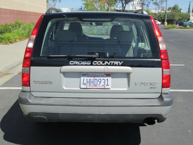 2000 Volvo V70 EX - DUAL Power Doors