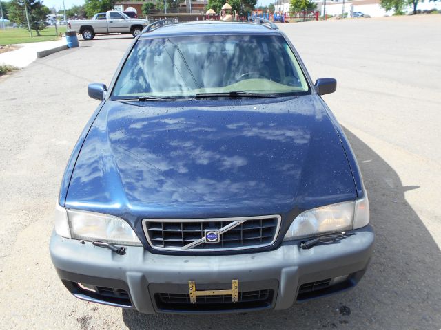 2000 Volvo V70 EX - DUAL Power Doors