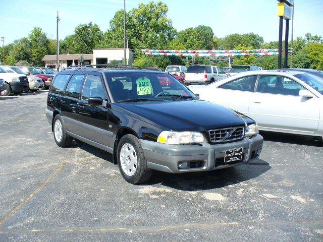 2000 Volvo V70 EX - DUAL Power Doors