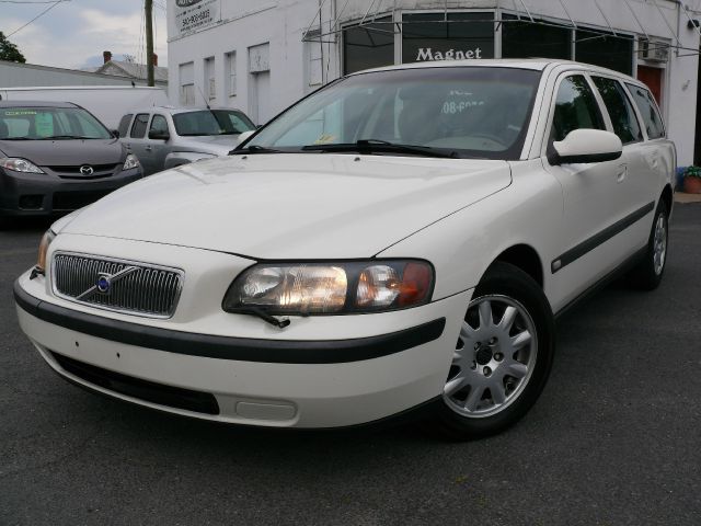 2001 Volvo V70 4X4 ED. Bauer EL