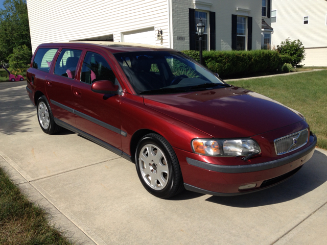 2001 Volvo V70 4X4 ED. Bauer EL