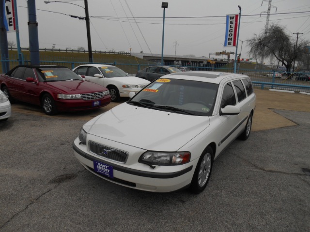 2001 Volvo V70 I W/premium Pkg