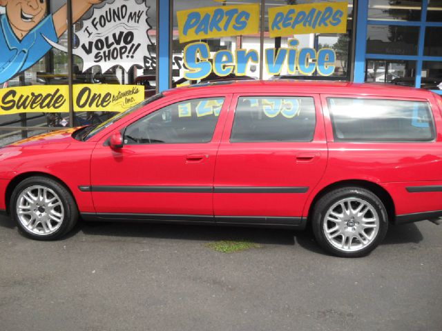 2001 Volvo V70 4X4 ED. Bauer EL