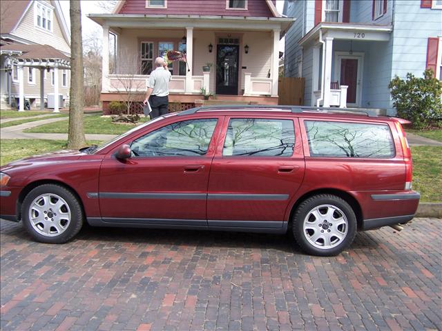 2001 Volvo V70 Unknown