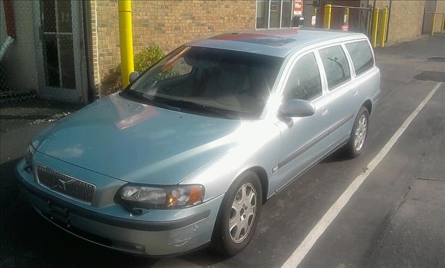 2001 Volvo V70 Unknown