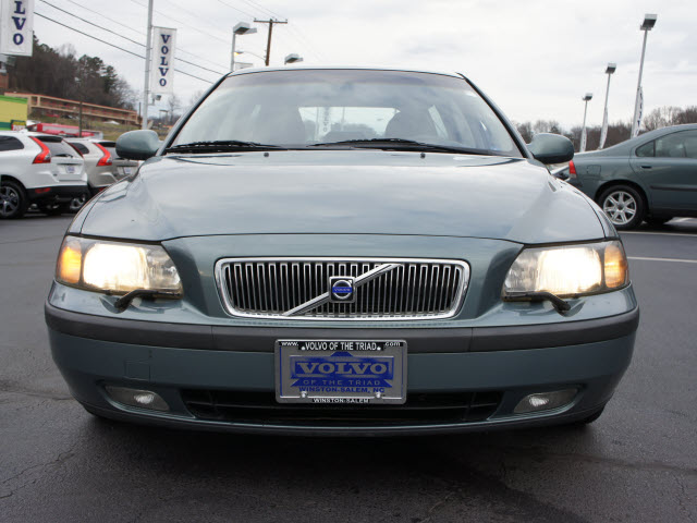 2001 Volvo V70 4X4 ED. Bauer EL