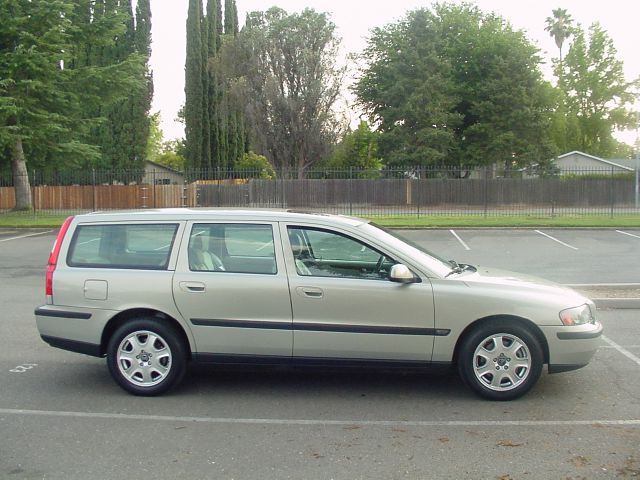 2001 Volvo V70 4X4 ED. Bauer EL