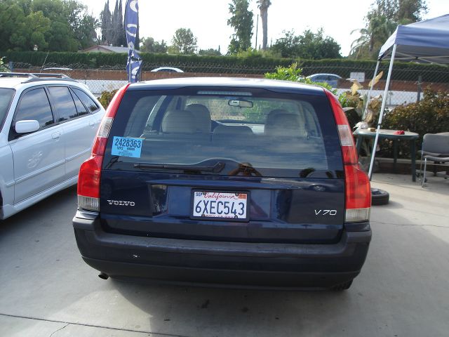 2002 Volvo V70 4WD 4dr Sport