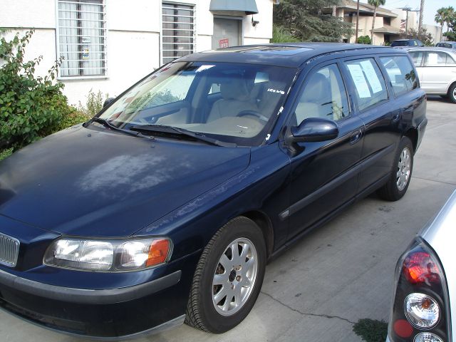 2002 Volvo V70 4WD 4dr Sport