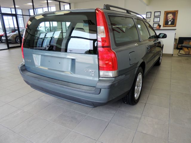 2002 Volvo V70 4X4 ED. Bauer EL