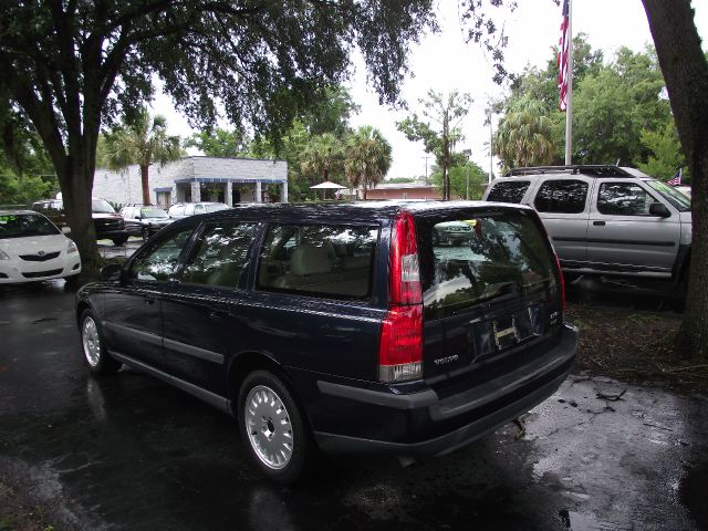 2002 Volvo V70 I W/premium Pkg