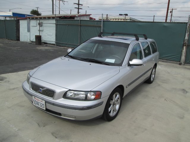 2003 Volvo V70 I W/premium Pkg