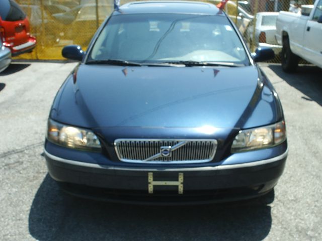 2003 Volvo V70 I W/premium Pkg