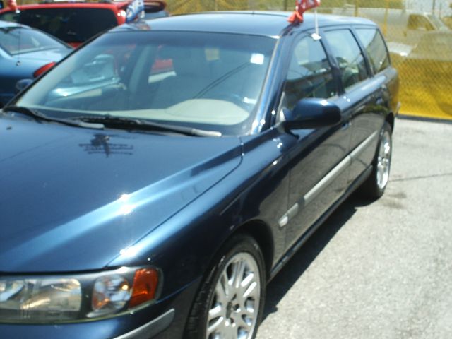 2003 Volvo V70 I W/premium Pkg