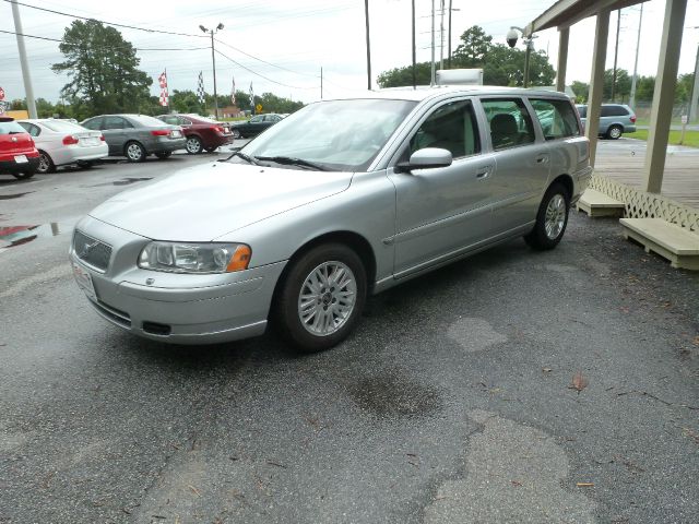 2005 Volvo V70 4WD 4dr Sport