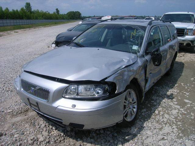 2007 Volvo V70 2.5i Sedan 4D