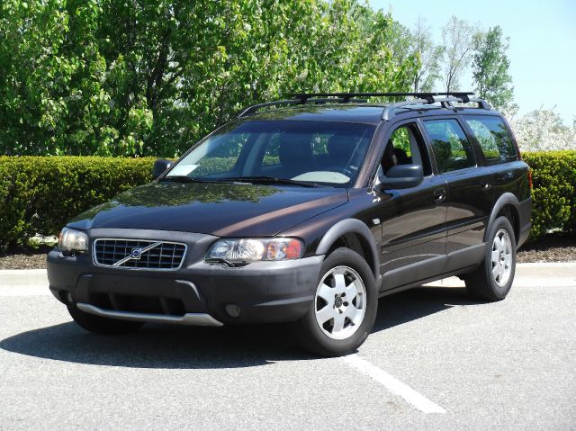 2001 Volvo V70 XC EX - DUAL Power Doors