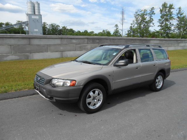 2001 Volvo V70 XC EX - DUAL Power Doors