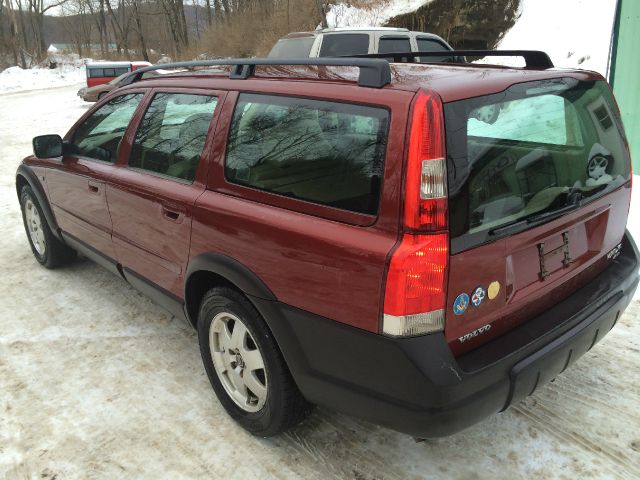 2001 Volvo V70 XC EX - DUAL Power Doors